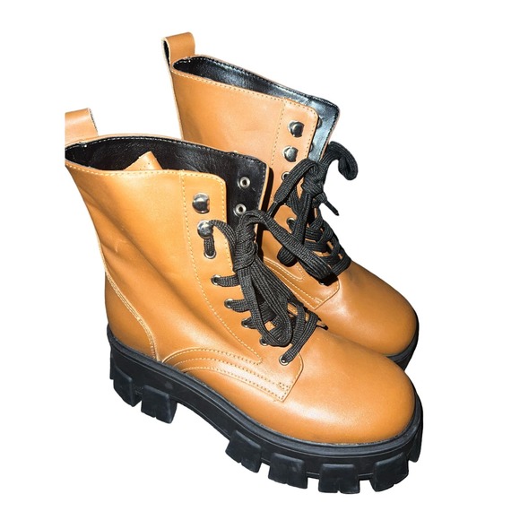 Marc Fisher LTD Women Happy Leather Lace Up Ankle Bootie Size 6.5 - Picture 2 of 4